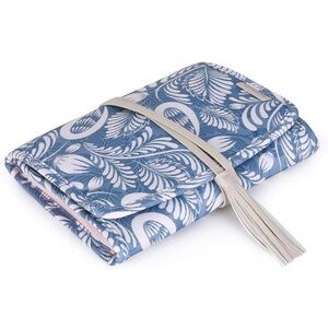 BAGSMART Blue and White Floral Travel  Jewelry Roll Pouch